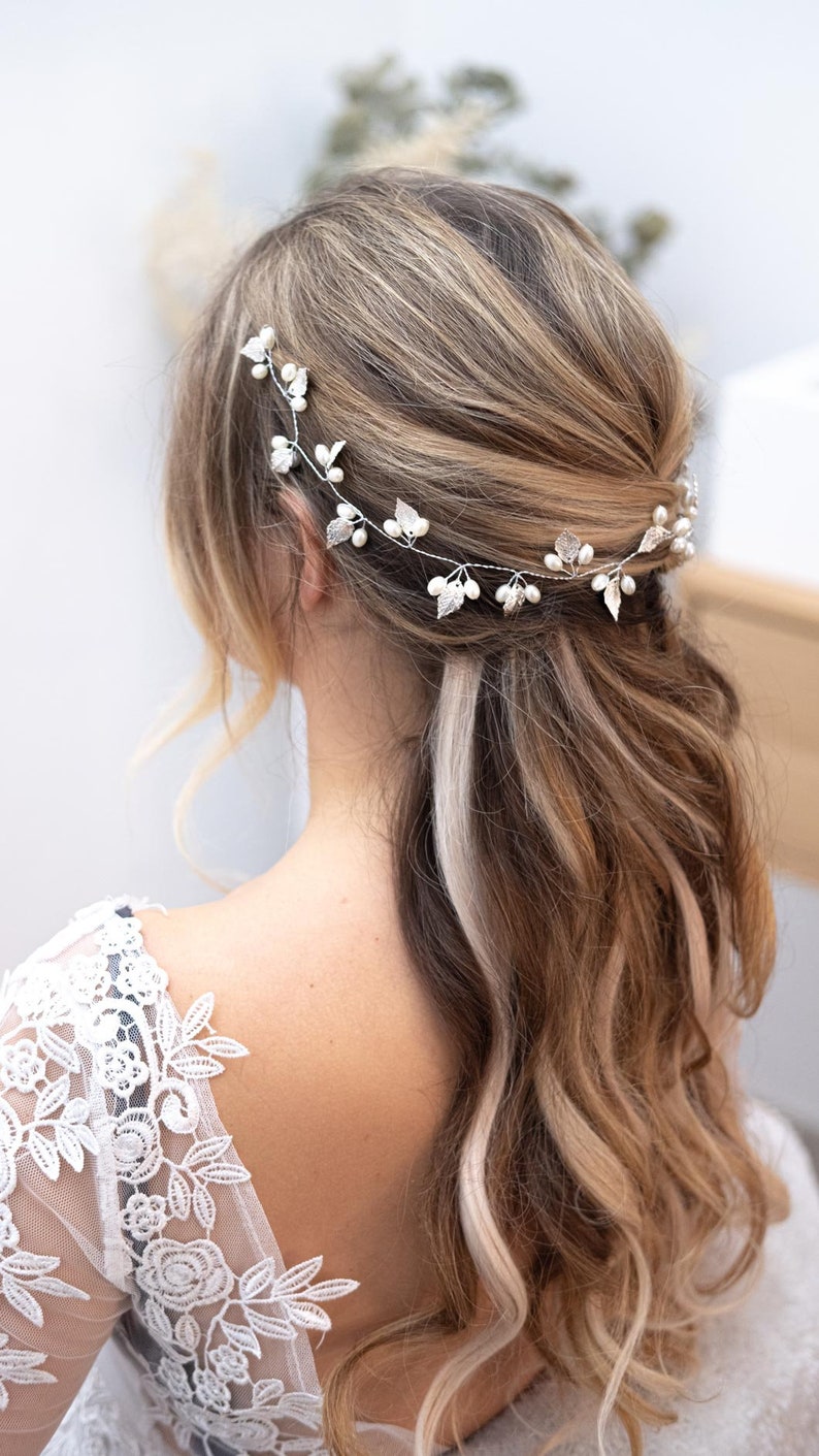 Haarranke / Haarrebe Haarschmuck, Braut Kopfschmuck für deine Hochzeit Haar Rebe Stirnband Blattform mit Perlen Vumari Gold und Silber Bild 6