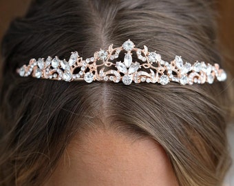 Tiara tiara bridal hair accessories, wedding hair accessories - high-quality bridal hair jewelry from Brautschmuck Vumari