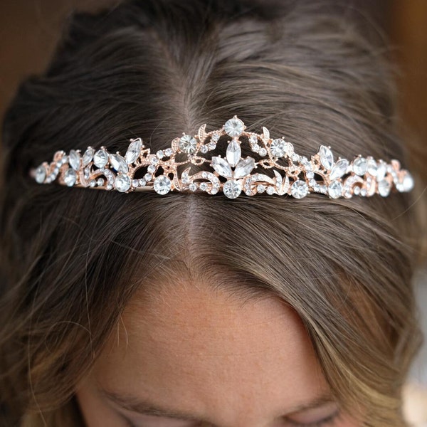 Tiara tiara bridal hair accessories, wedding hair accessories - high-quality bridal hair jewelry from Brautschmuck Vumari