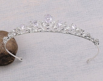 Tiara Diadem Braut Haarschmuck, Hochzeit Haarschmuck - Hochwertiger Brauthaarschmuck von Brautschmuck Vumari