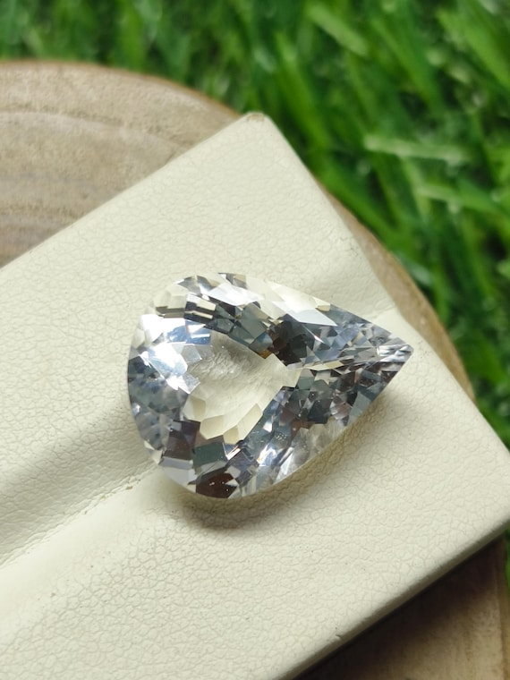 Faceted Pear Goshenite Gemstone: White Beryl
