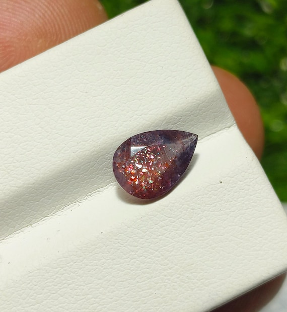 Faceted Pear Bloodshot Iolite Sunstone Gemstone (10X7X4.3 MM)