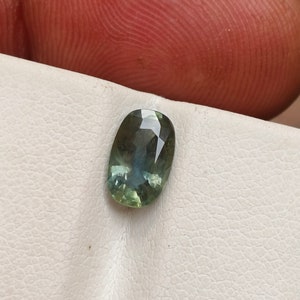 Beautiful Natural teal sapphire faceted cushion shape 8.40X5.20X3.80 MM loose gemstone for jewelry making