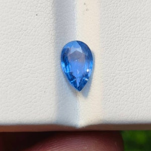 Beautiful Unheated blue sapphire faceted pear shape 9X5.5 MM loose gemstone for jewelry making