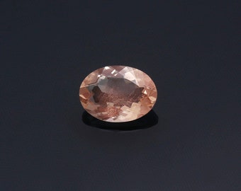 Gorgeous---- natural Oregon sunstone faceted oval shape 10.4X7.5X4.4 MM loose gemstone for jewellery making