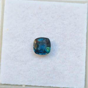 Natural Teal Sapphire Faceted Loose Gemstone For Jewelry Making