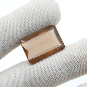 Beautiful natural colour change fluorite faceted octagon shape 21.2X14.3X7.8 MM gemstone for jewellery making