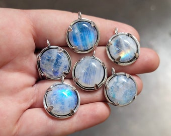 Handmade 925 Silver Rainbow Moonstone Pendant