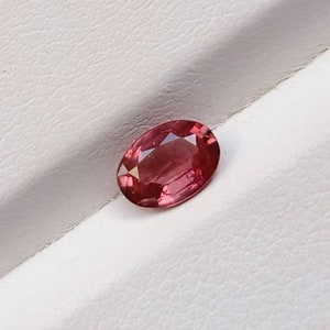 Natural padparadscha sapphire faceted oval shape 6.7X4.7X2.6 MM loose gemstone