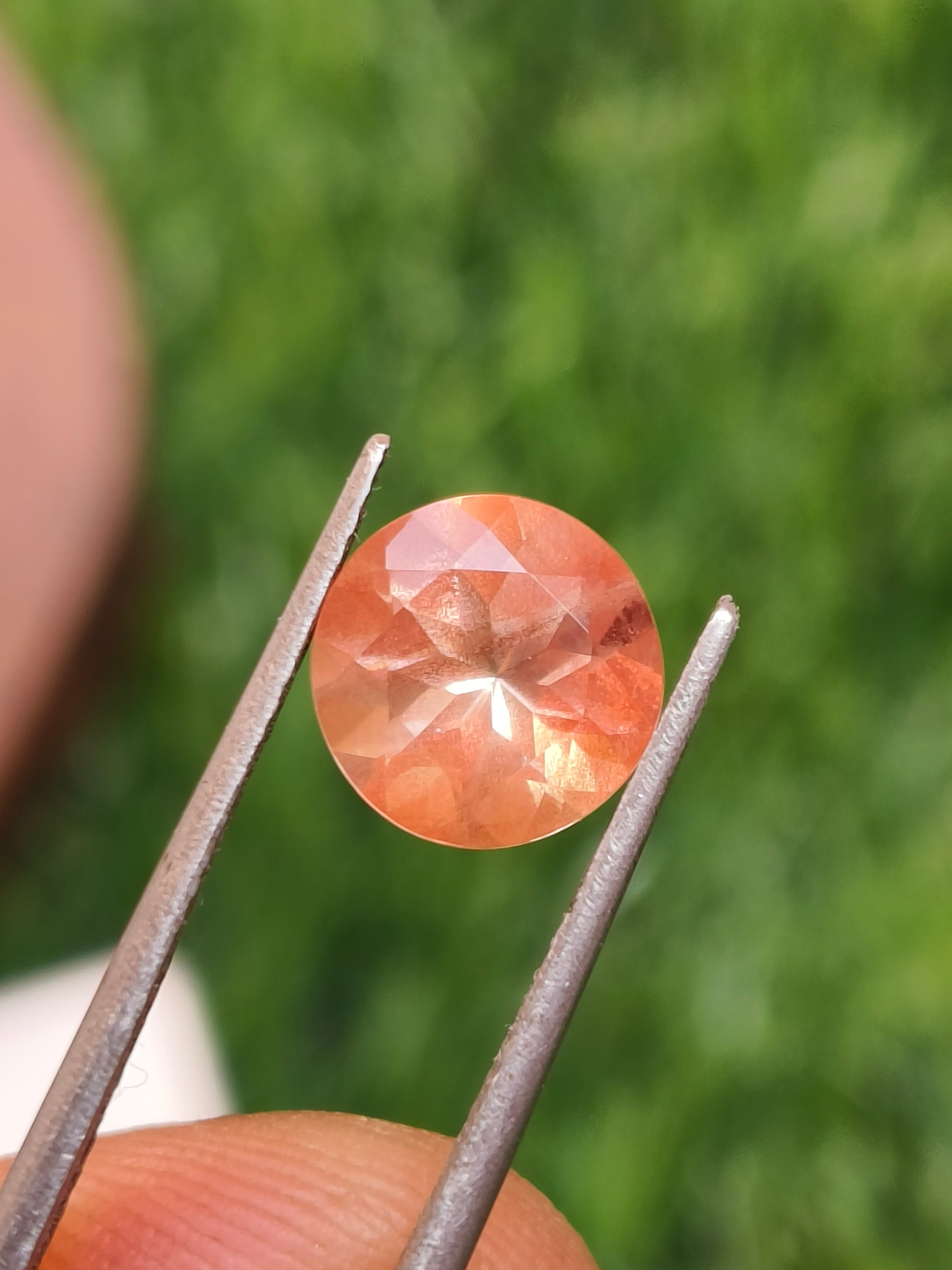 Beautiful Natural Oregon Sunstone Faceted Round Shape 8X8X5.30 MM Loose Gemstone For Jewelry Making