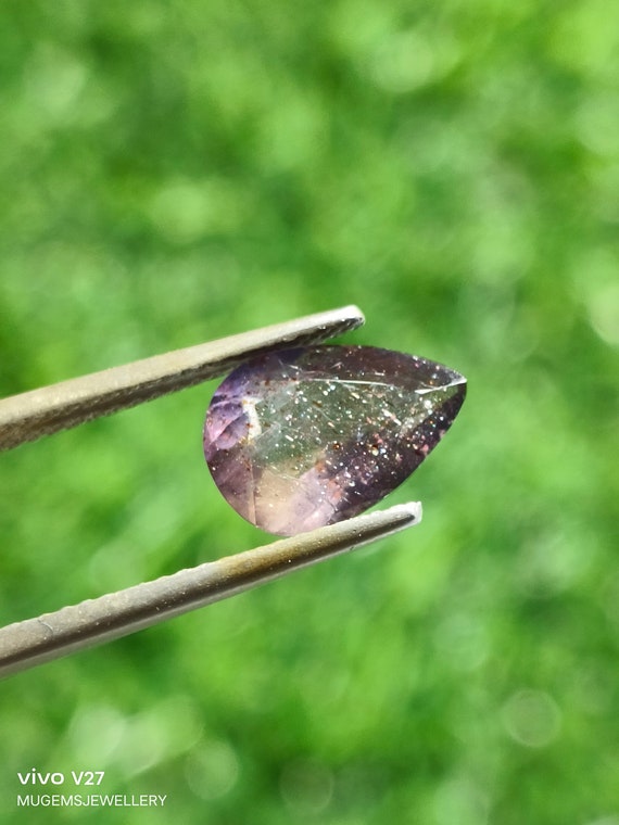 RARE !! IOLITE VIOLETTE OEIL DE CHAT D'AFRIQUE RARE !! IOLITE VIOLETTE OEIL DE CHAT D'AFRIQUE