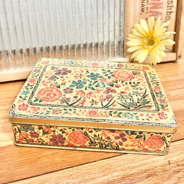 Vintage Beautiful Floral Square Tin with Hinged Lid Made in England / Floral Vintage Lidded Tin / Collectible Storage Tin / Display Tin