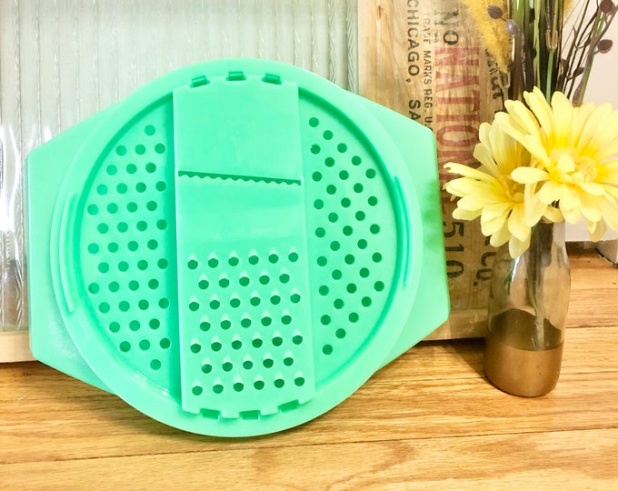 Vintage Jadeite Green Tupperware Grater Bowl 786/ Vintage Tupperware