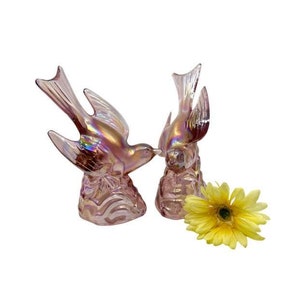 Vintage Pair of LE Smith Pink Iridescent “Bird in Flight” Carnival Glass Large Birds