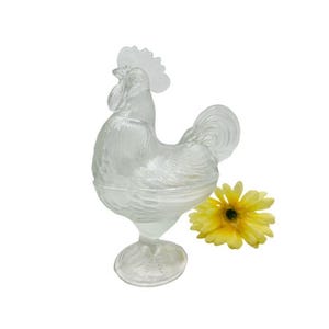 Vintage L.E. Smith Clear Glass Rooster on Nest / L.E. Smith Clear Glass Pedestal Rooster on Nest with Original Sticker