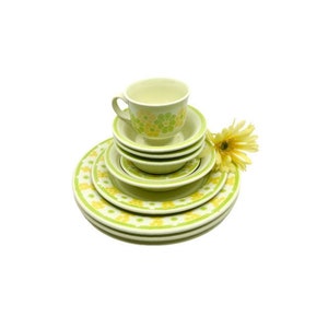 Vintage Franciscan “Picnic” Earthenware 10 Piece Dinnerware Set / Mid-Century Franciscan Earthenware “Picnic” England Dinnerware