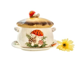 RARE Vintage / Retro Merry Mushroom Ceramic Soup Tureen with Underplate/ Merry Mushroom Made by Sears