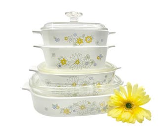 Vintage Corning Ware Yellow Floral Bouquet Bakeware Set of 4 Casserole Dishes and Lids / 1970’s Corning Ware Yellow Floral Bouquet