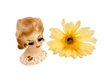 Vintage Napon Ware Lady Head Vase: 1950s Collectible with Pearl Earrings
