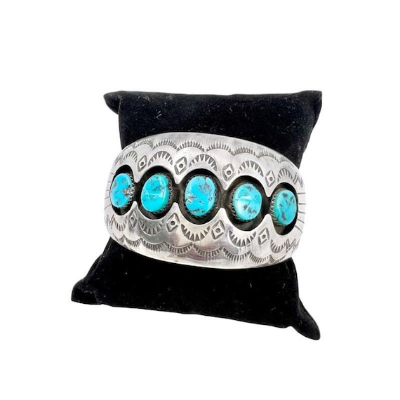 Important Dan Benally Vintage Native American Navajo Seashell Sterling Silver Bracelet Important Dan Benally Vintage Native American Navajo Seashell Sterling Silver Bracelet