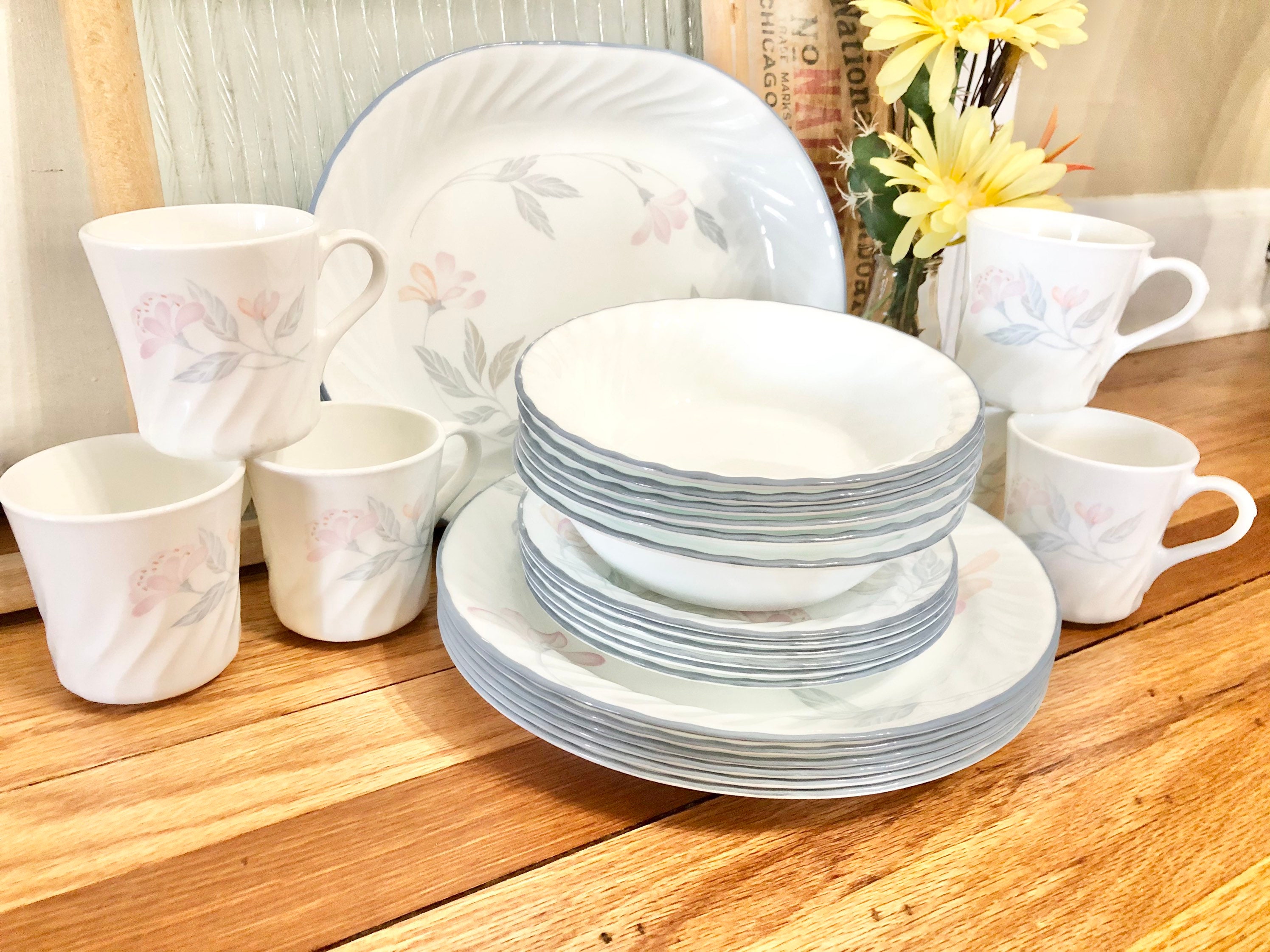 Vintage Corelle/Corning Pink Trio Dinnerware 17 Piece Set for Etsy