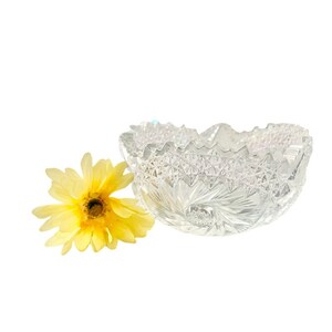 Vintage White Imperial Glass Iridescent Carnival Glass Bowl with Sawtooth Rim / 1960&#39;s White Iridescent Carnival Glass Bowl