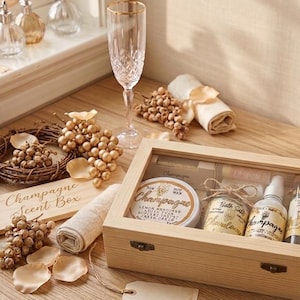 Champagne Scent Box – Luxury Bath & Beauty Gift Set, Natural Wood, Vegan Friendly