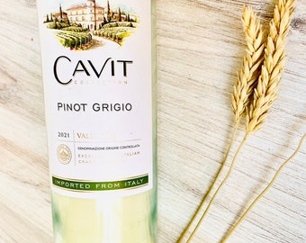 Pinot Grigio wine candle - Cavit Pinot Grigio bottle- DECONSTRUCTED CANDLES - soy wax