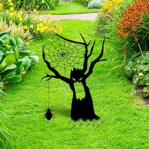 Halloween Decor Spooky Tree Metal Garden Stakes Outdoor Halloween Decoration Backyard Scary Trees Art Black Lawn Ornaments Gothic Yard Stake