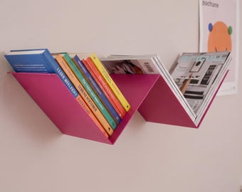 Roze zwevende boekenplank, metalen wandplank, zigzag boekendisplay