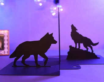 Animal book ends black metal wolf art, unique animal bookends room decoration, iron wolves bookends art bookshelf, gift for goth bookworms