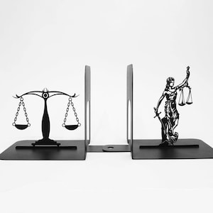 Fermalibri avvocati Set unico arte in metallo Bilancia della giustizia Regalo per avvocato Ufficio Decorazione stanza Fermalibri legale Lady Themis Decorazione scuola di legge
