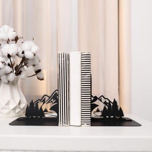 Book Lover Gift Mountain Peak Bookends Nature Bookshelf Decor Black Metal Alps Metal Art Woodland Unique Library Gift Set Everest Book End