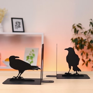Bookends Raven Metal Gothic Art Unique Book End Metal Wednesday Ravens Set Horror Black Iron Crow Decor for Library Macabre Steel Decor