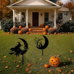 Metal Yard Art Halloween Witch Metal Stake Decor Garden Stakes Moon Silhouette Lawn Decor Spooky Yard Gift for Witch Metal Halloween Art