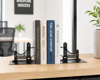 Tower Bridge Metal Bookends: Oficce Decor, London Landmark Architecture Art