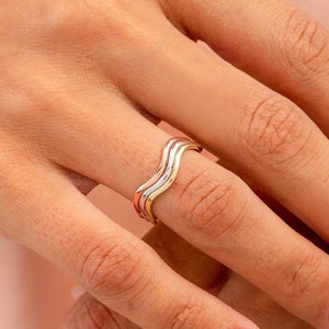 14k Solid Gold Wave Ring: Minimalist Zigzag Wedding Band
