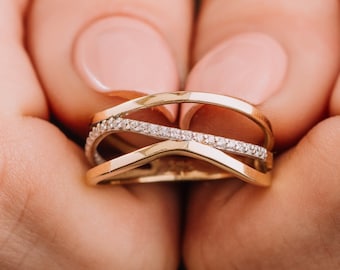 14k Solid Gold Crossover Ring: Multi Stone Criss Cross Stackable Ring