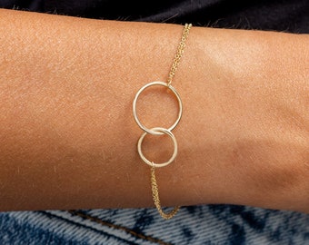 Interlocking Bracelet, Circles Bracelet, 14k Gold Bracelet, Charm Bracelet, Infinity Bracelet, Dainty Bracelet, Anniversary Gift, Mom Gift