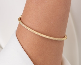 Bracelet-jonc en or 14 carats taillé en diamant | Bracelet femme en or jaune massif