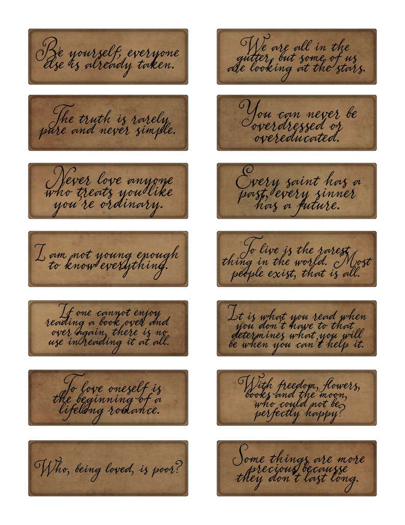 K&ouml;nnte beinhalten: Eine Sammlung von 10 inspirierenden Zitaten, die auf braunem Papier mit Vintage-&Auml;sthetik gedruckt sind. Die Zitate sind in einer kursiven Schrift geschrieben und beinhalten S&auml;tze wie "Sei du selbst, alle anderen sind schon vergeben." und "Sich selbst zu lieben ist der Beginn einer lebenslangen Romanze."