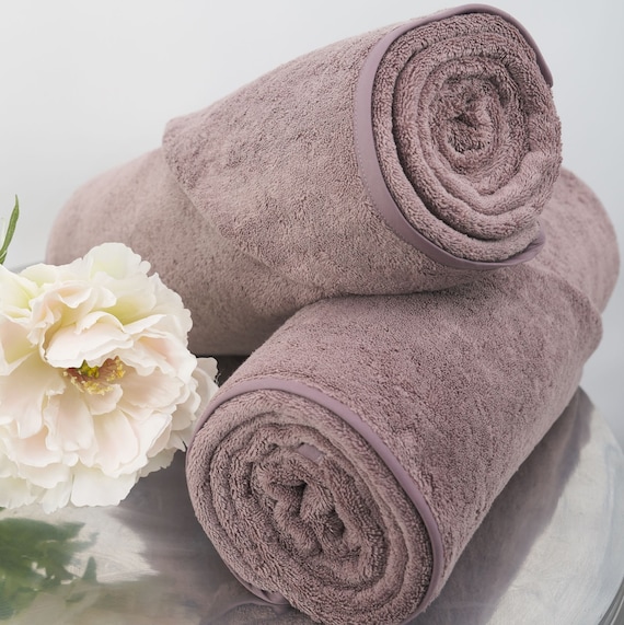 Thick Dusty Pink Bath Towels. Egyptian Cotton Bathroom Towels. 