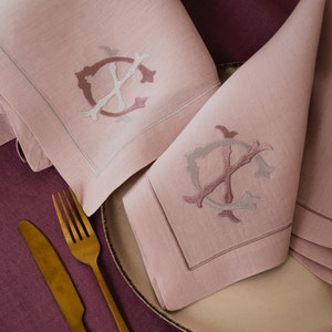Monogrammed Napkins, Custom Embroidered Napkins, Wedding Napkins Personalized, Pink Linen Napkins, Cloth Napkins, Wedding Table Decor