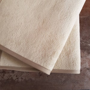 Bathroom Hand Towel Set of 2 in beige, Egyptian Cotton Hand Towels, Luxurious Cotton Velour Italian Terry, Housewarming Gift Towels