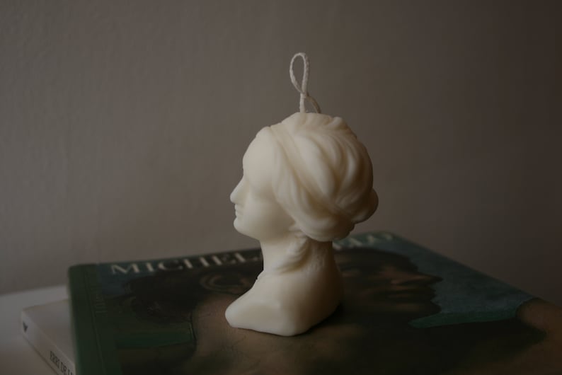 White scented Venus candle Female bust candle Soy wax sculpture candle image 6