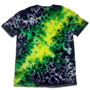 Green and Black Scrunch tie dye t shirt, hand dyed in the U.K