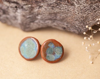 Pendientes de tachuelas de cerámica inspirados en la naturaleza / Joyería hecha a mano / Pendiente / Ligero / Regalo para ella / Arcilla australiana hipoalergénica larga