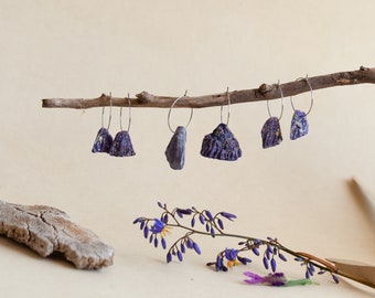 Pendientes de aro de concha púrpura / hechos a mano / regalo / hipoalergénicos / vidrio de mar de playa de Australia / joyas de tachuelas / Reciclado / Único