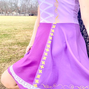 Vestido skater inspirado en Rapunzel imagen 5