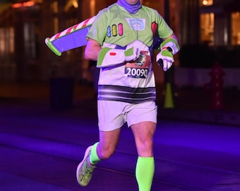 The Buzz Unisex Tee- Traje de correr, Cosplay, Bounding